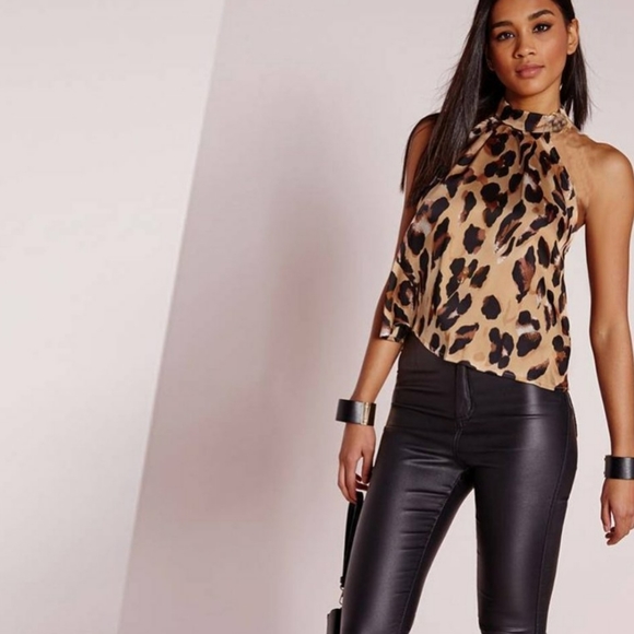 Leopard print halter top - Picture 3 of 4